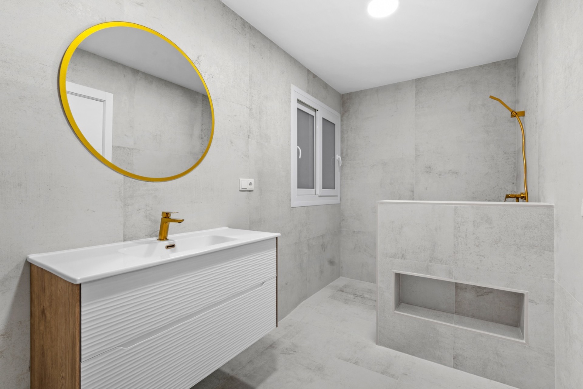 Sprzedaż - Apartament - Torrevieja - Playa del Acequión