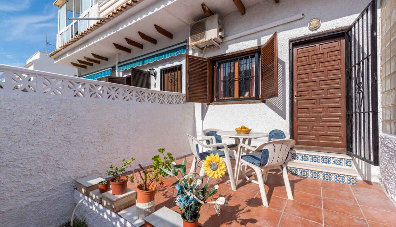 Sprzedaż - Apartament - Torrevieja