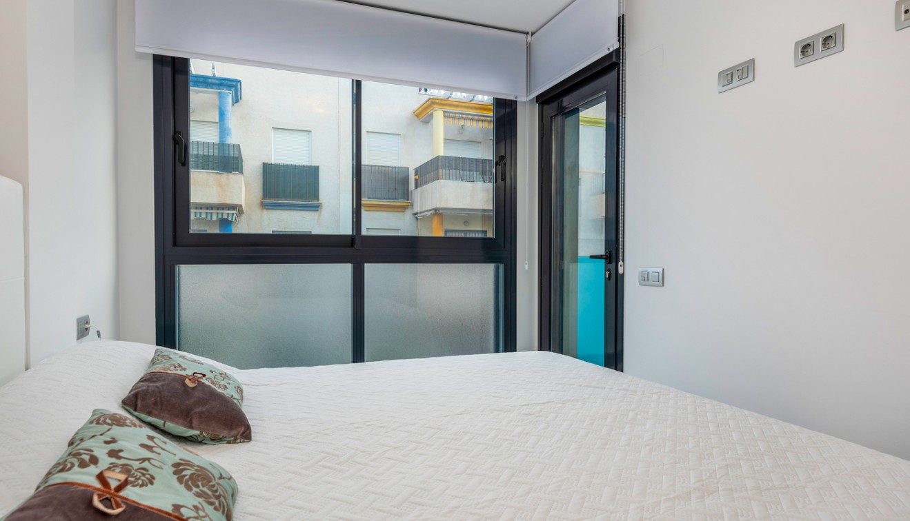 Sprzedaż - Apartament - Torrevieja