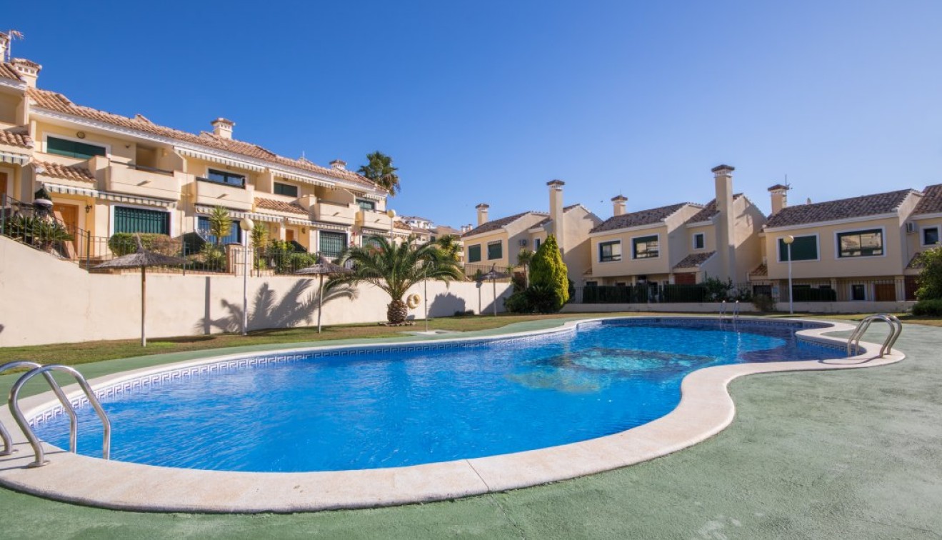 Sprzedaż - Apartament - Villamartín