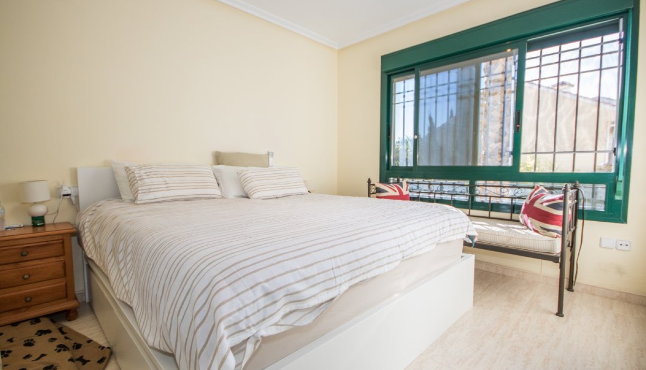 Sprzedaż - Apartament - Villamartín