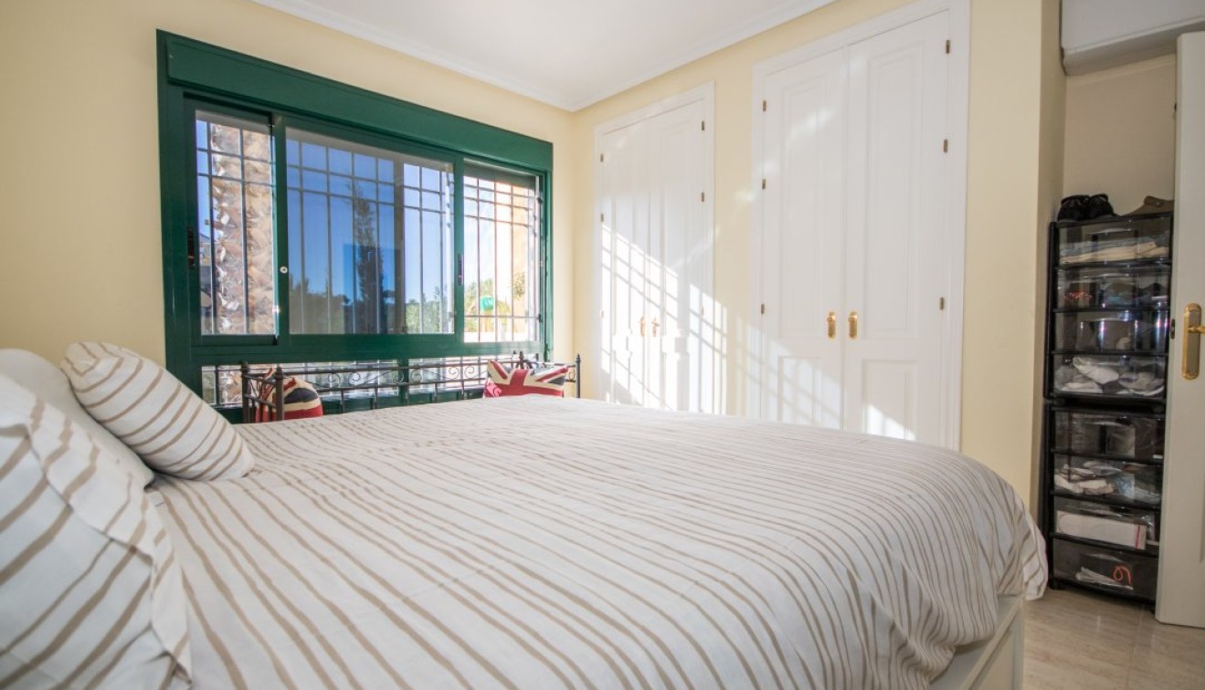 Sprzedaż - Apartament - Villamartín