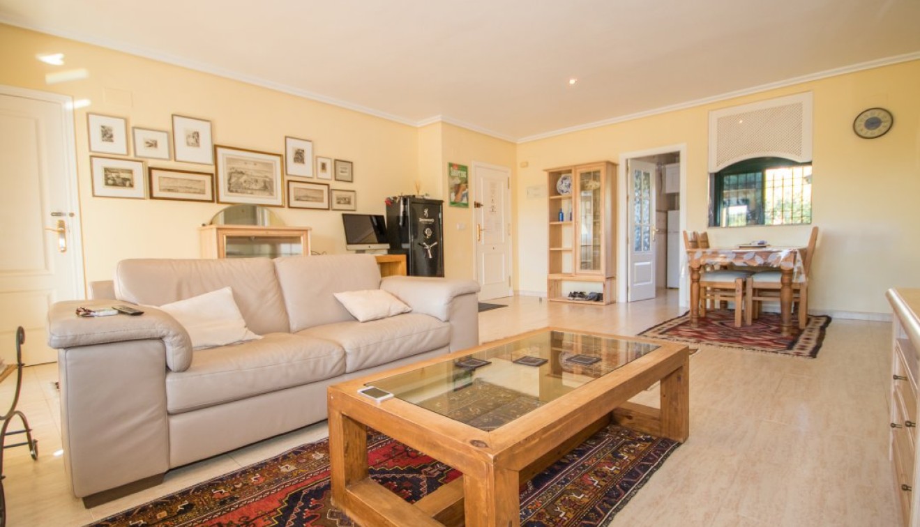 Sprzedaż - Apartament - Villamartín