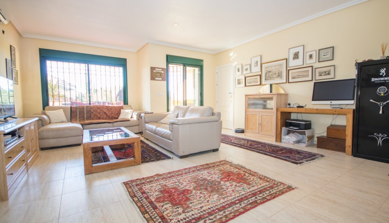 Sprzedaż - Apartament - Villamartín