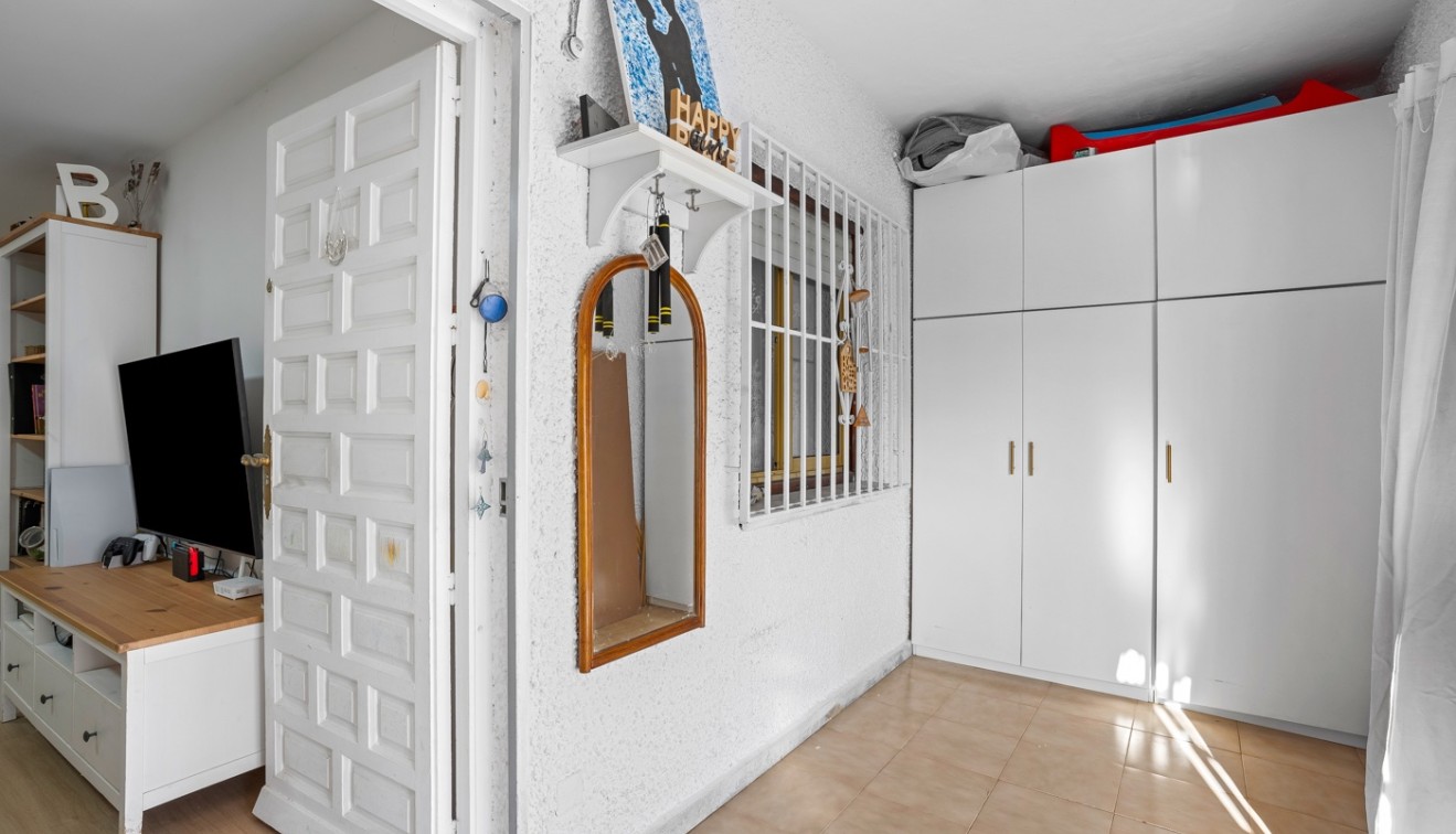 Sprzedaż - Bungalow - Torrevieja - La Siesta