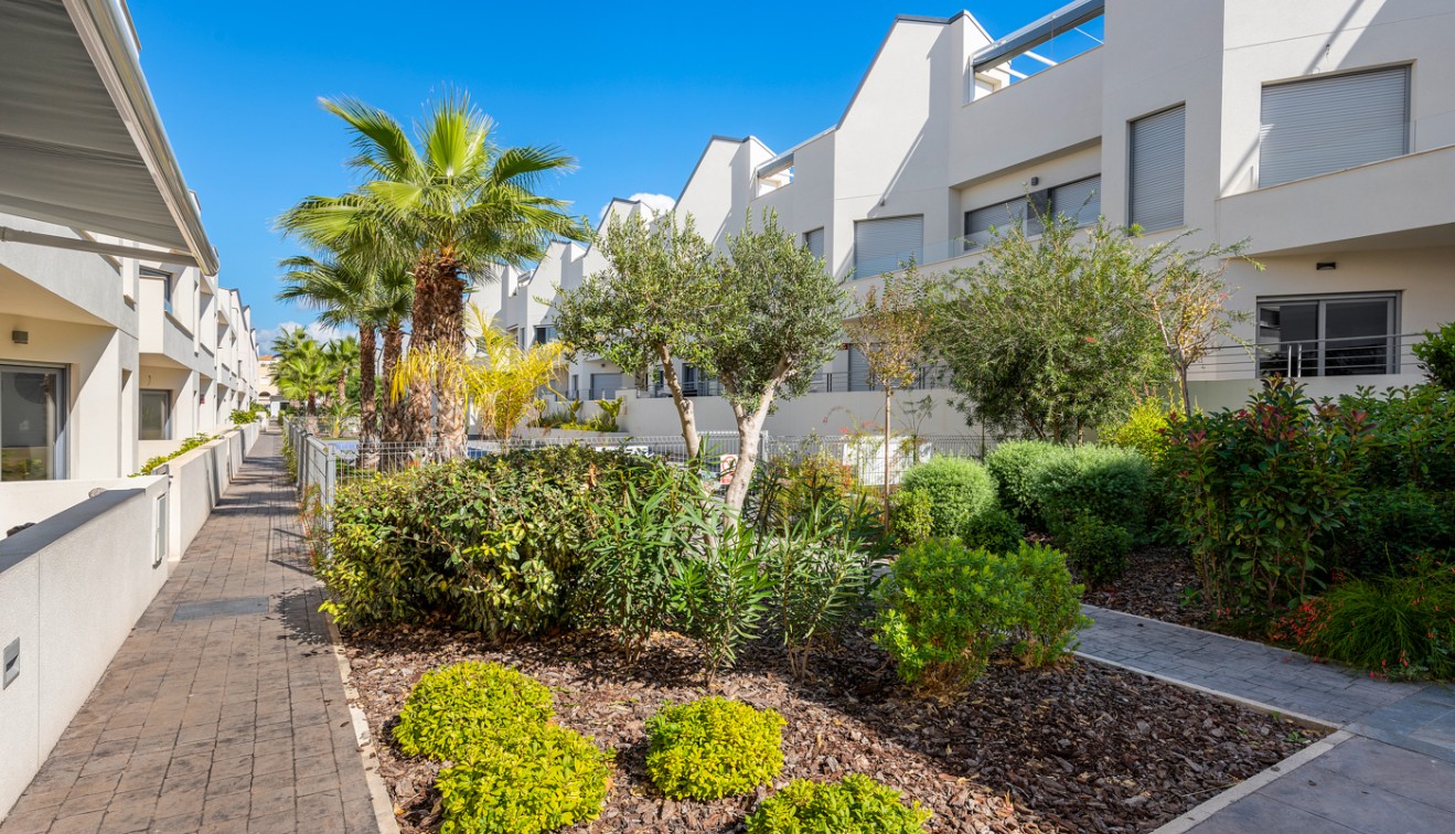 Sprzedaż - Chalet - Torrevieja - La veleta