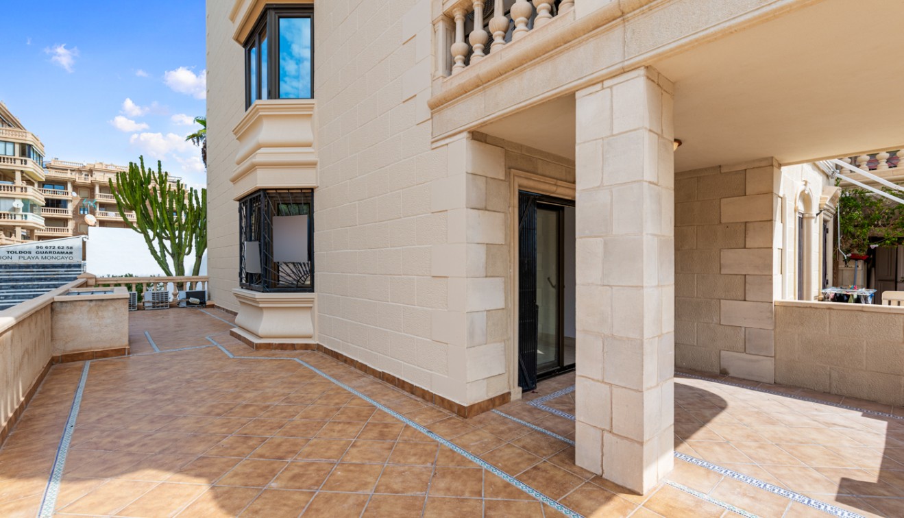 Sprzedaż - Ground Floor - Guardamar del Segura