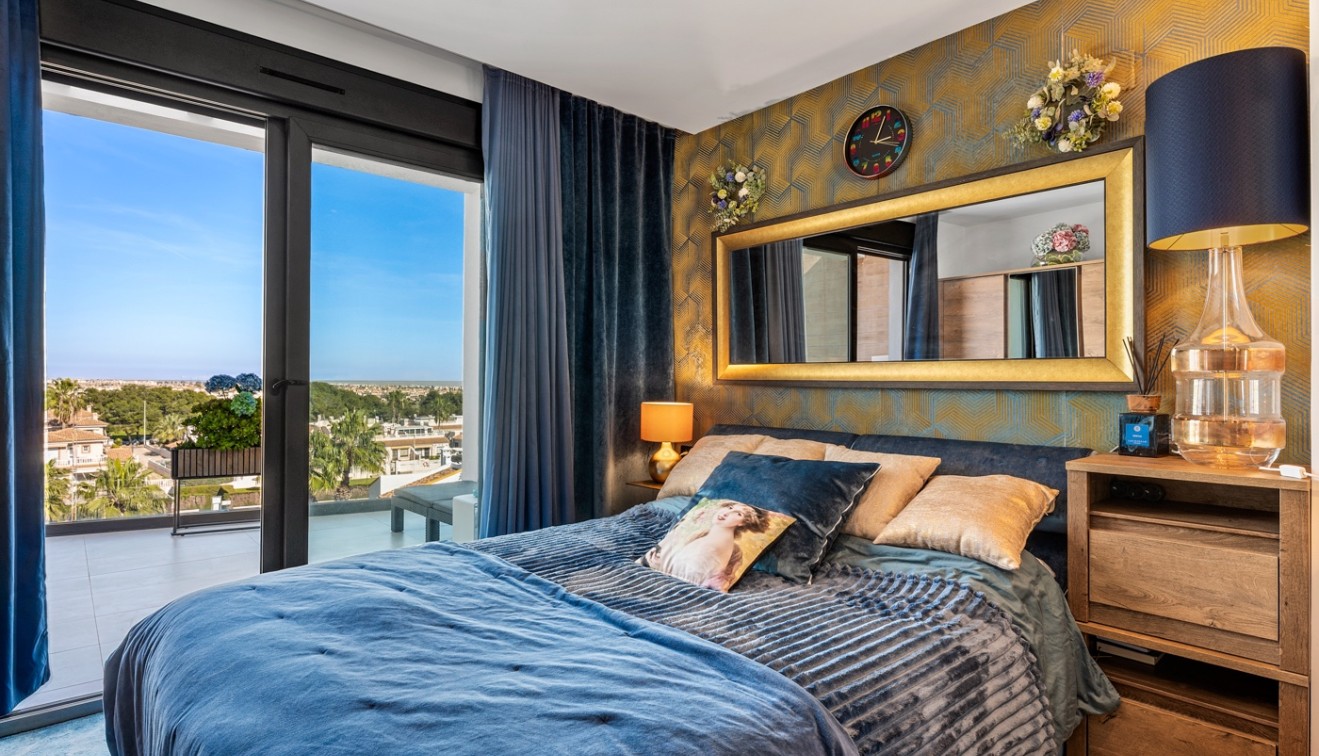 Sprzedaż - Penthouse - Villamartín