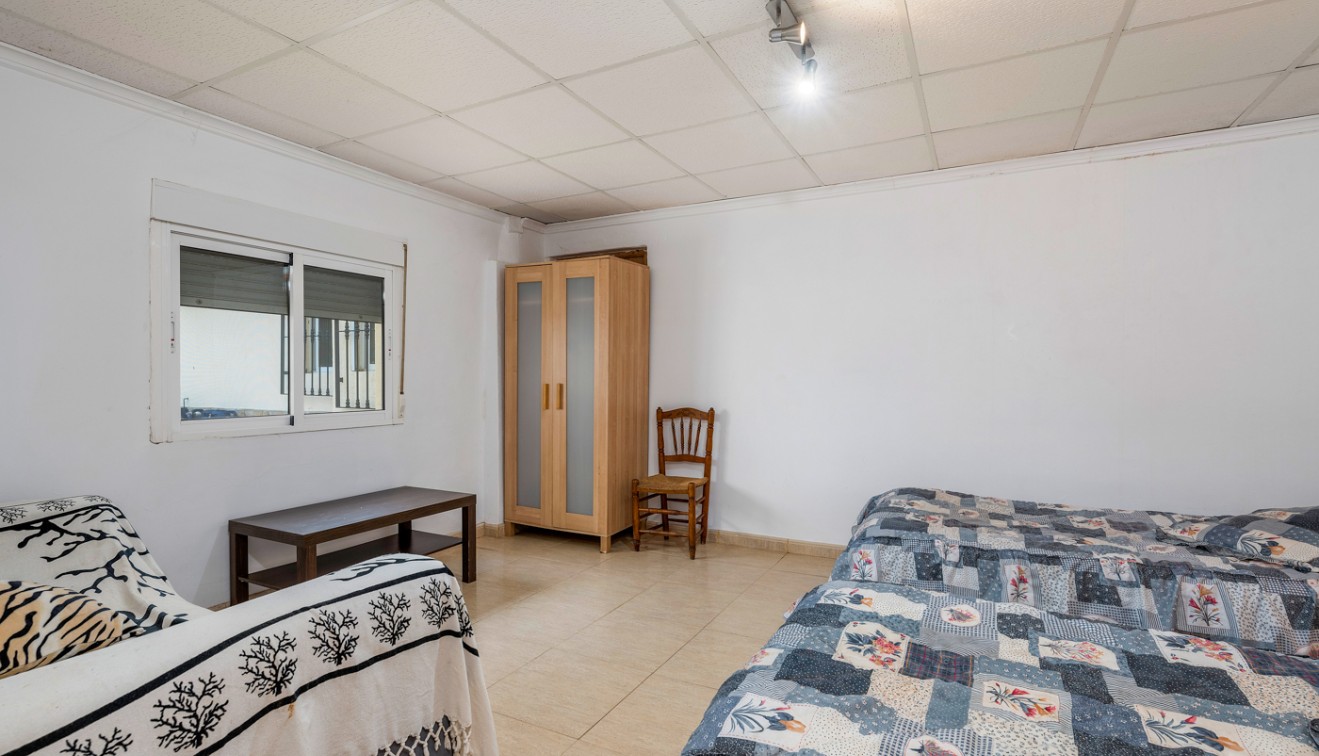 Sprzedaż - Posiadłość wiejska - Sax