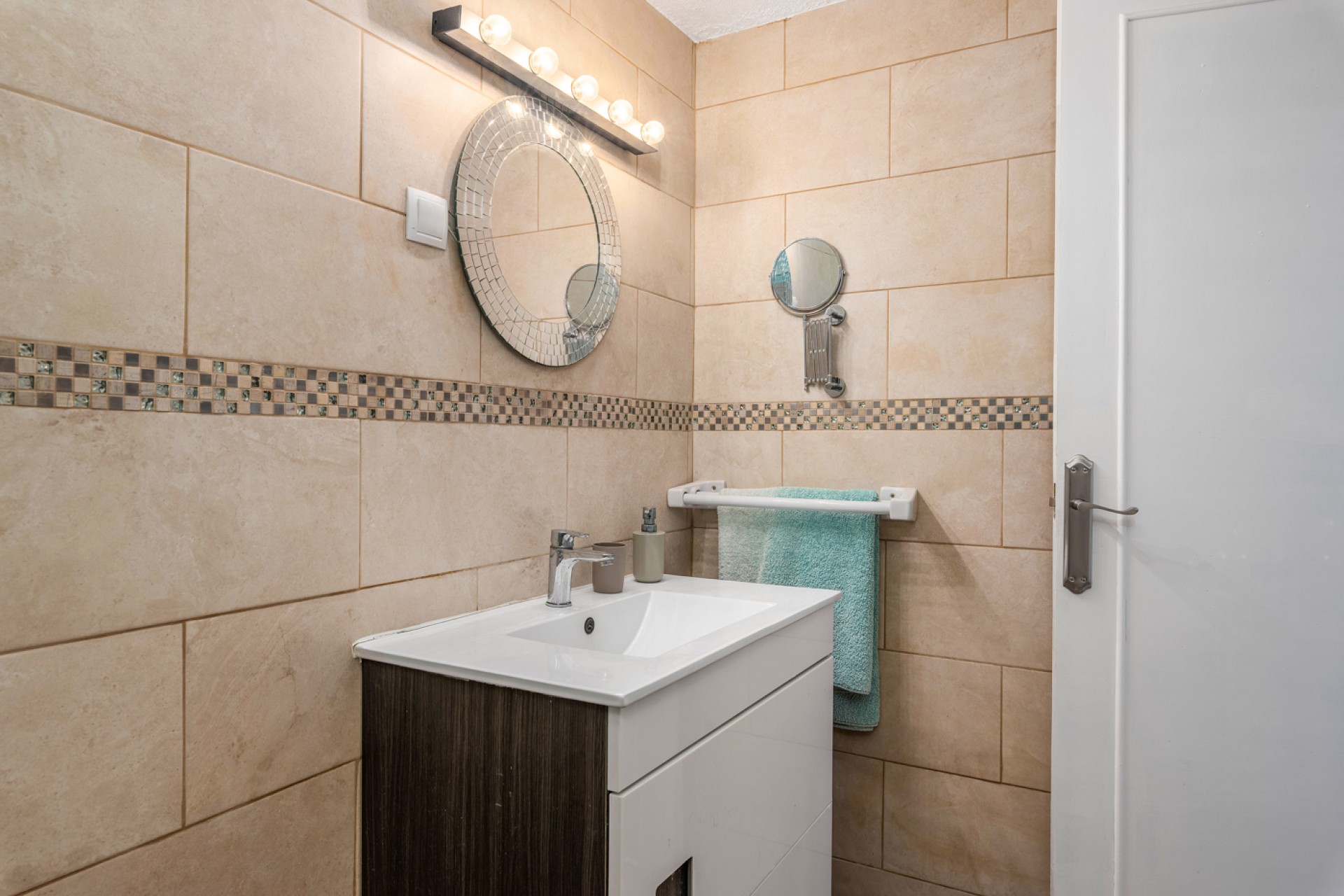 Sprzedaż - Posiadłość wiejska - Sax