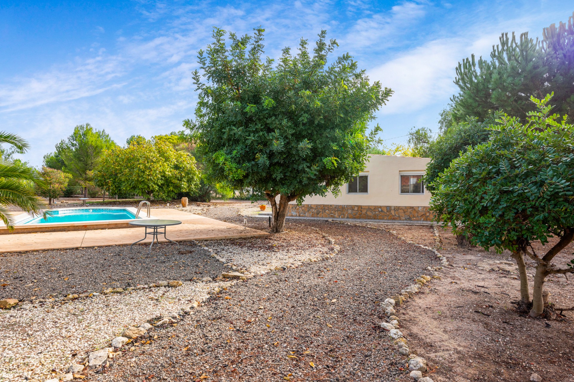 Sprzedaż - Posiadłość wiejska - Sax