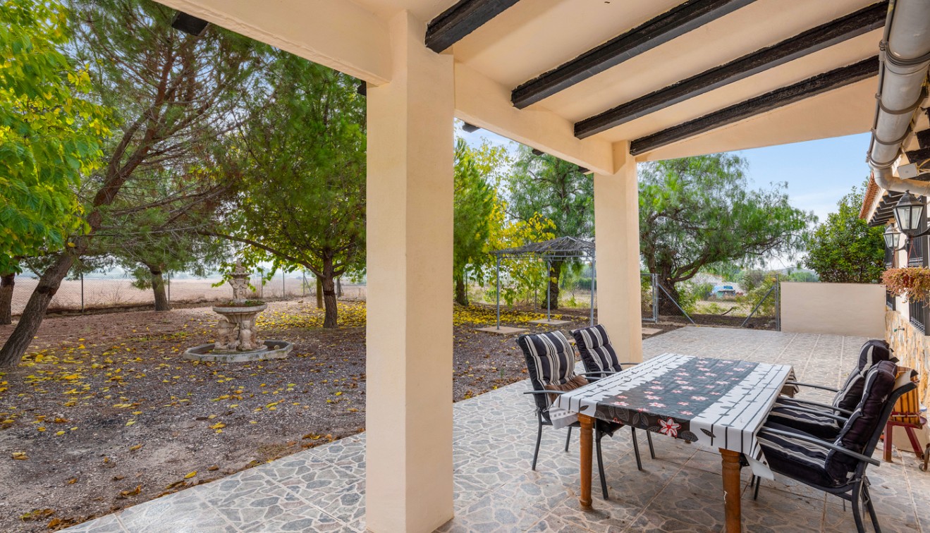 Sprzedaż - Posiadłość wiejska - Sax