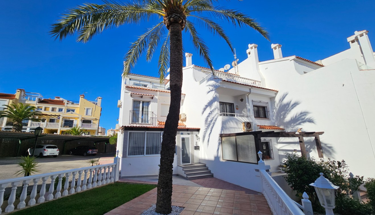 Sprzedaż - Townhouse - Torrevieja - La Mata