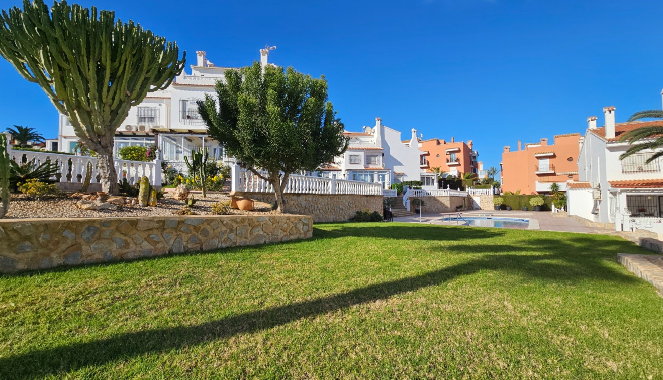 Sprzedaż - Townhouse - Torrevieja - La Mata