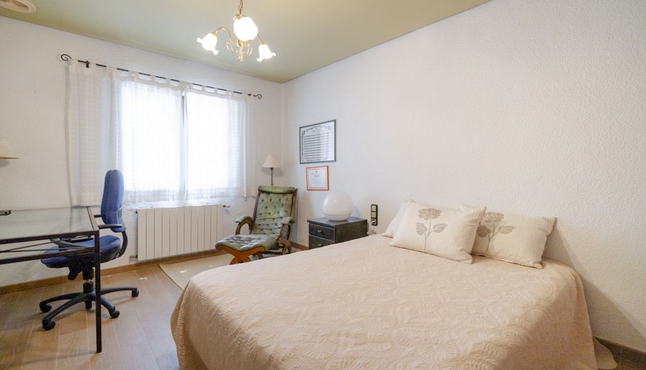 Sprzedaż - Willa - Elche/Elx