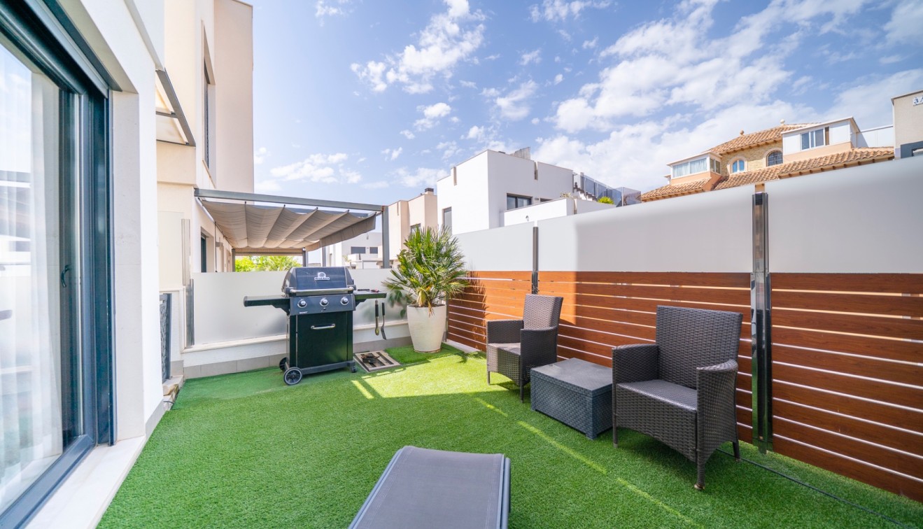 Sprzedaż - Willa - Torrevieja