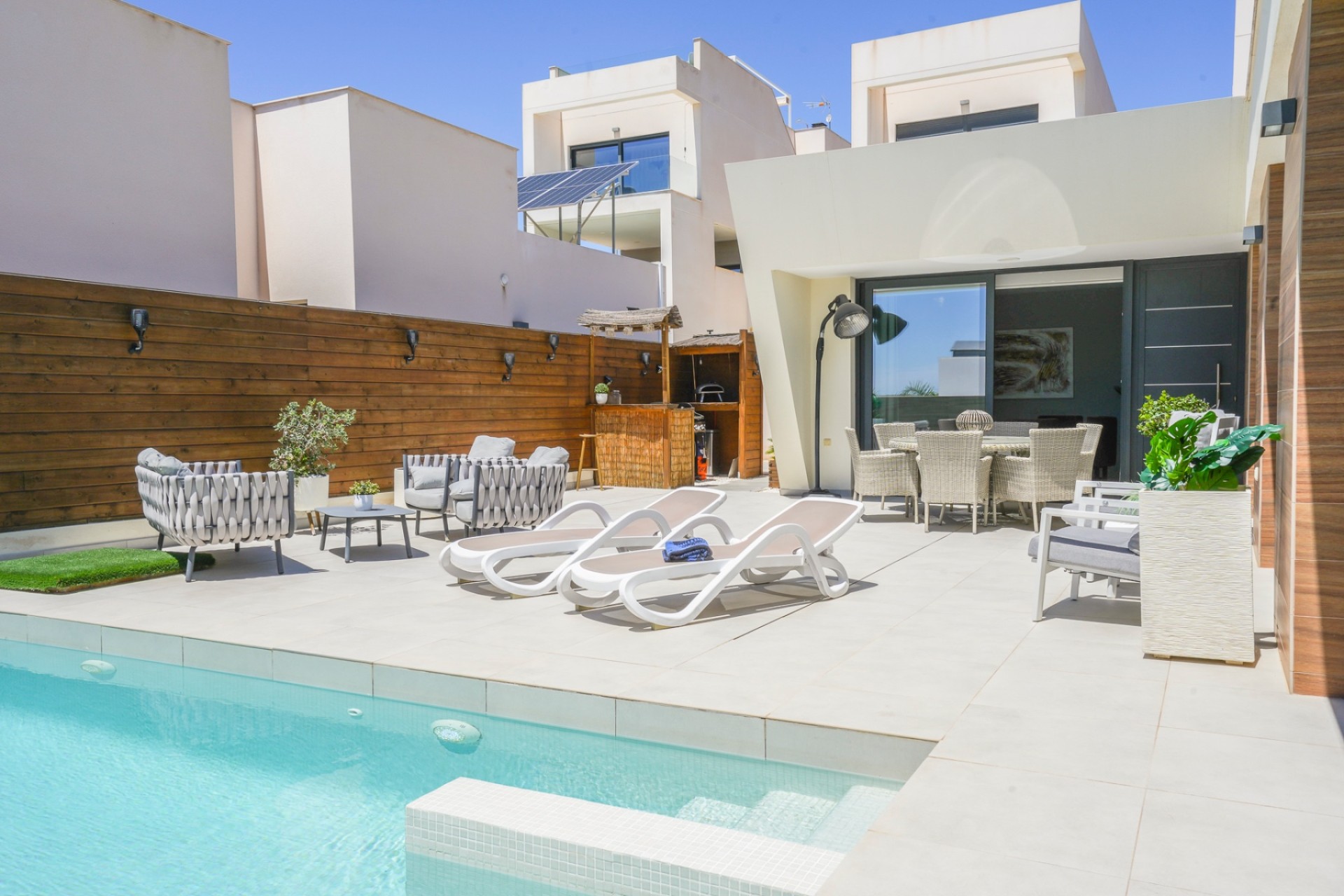 Venta - Chalet - Benijófar