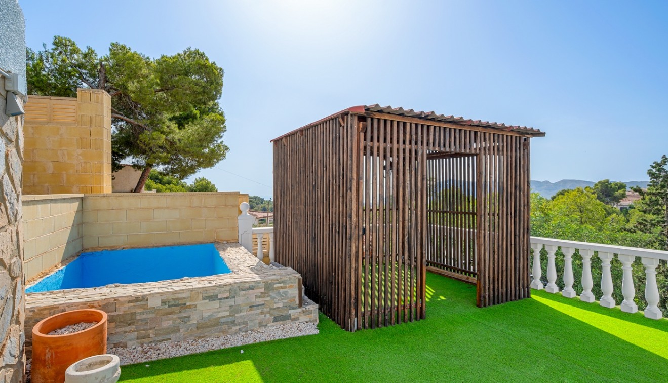 Venta - Chalet - La Nucia - La nucia