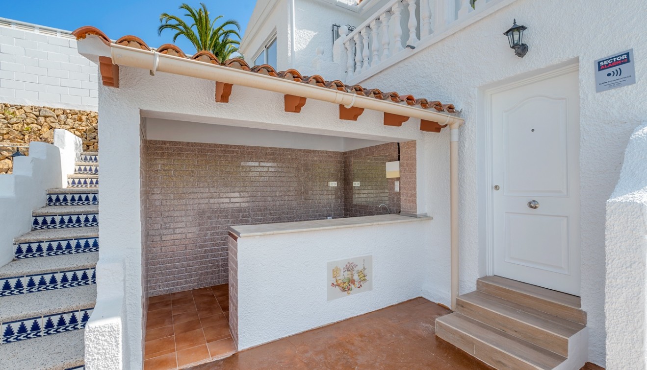 Venta - Chalet - La Nucia - La nucia