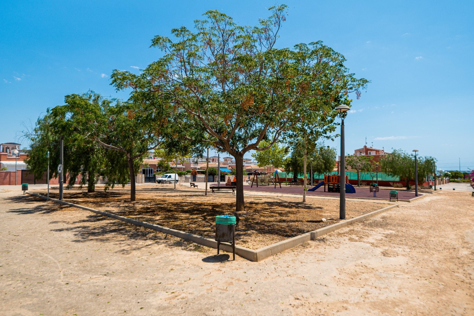 Venta - Chalet - Los Montesinos