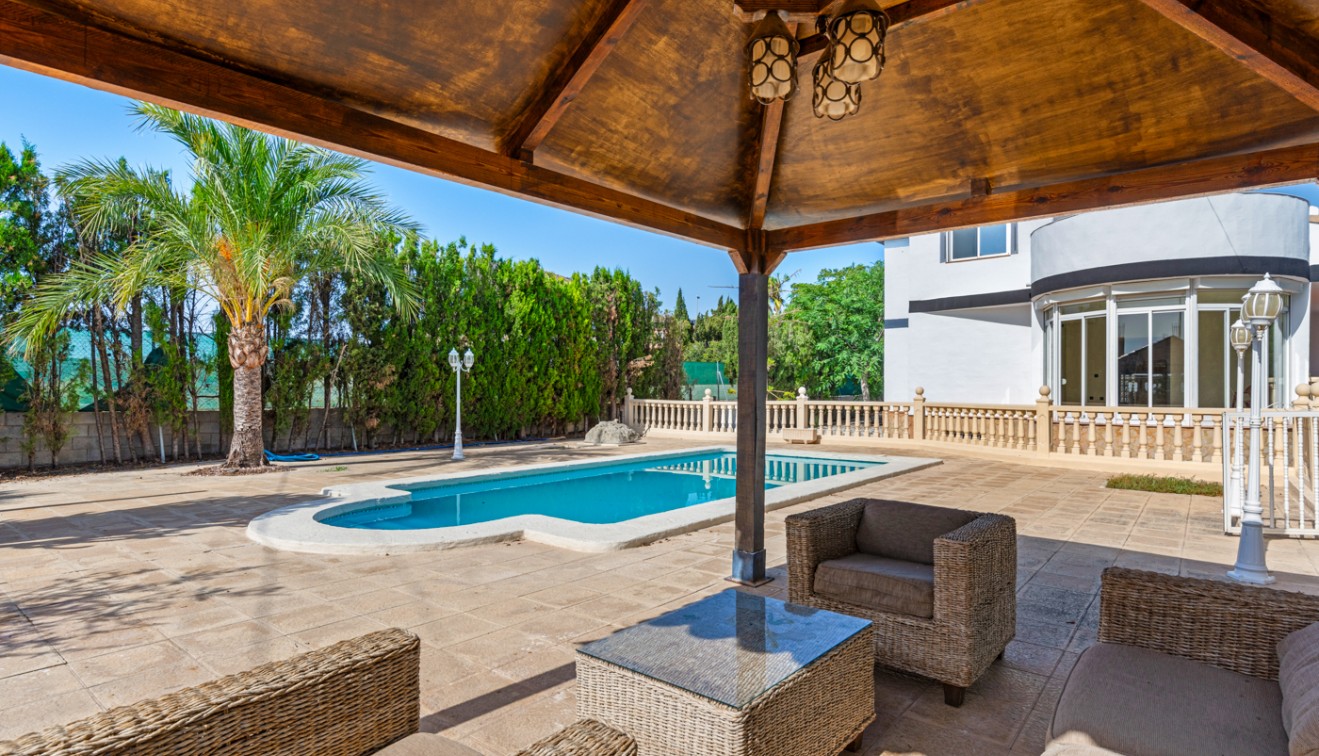 Venta - Chalet - Mutxamel