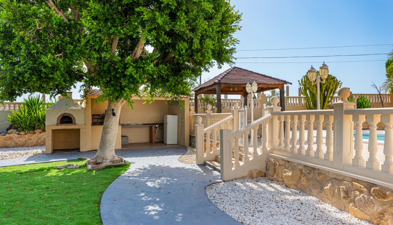 Venta - Chalet - Mutxamel