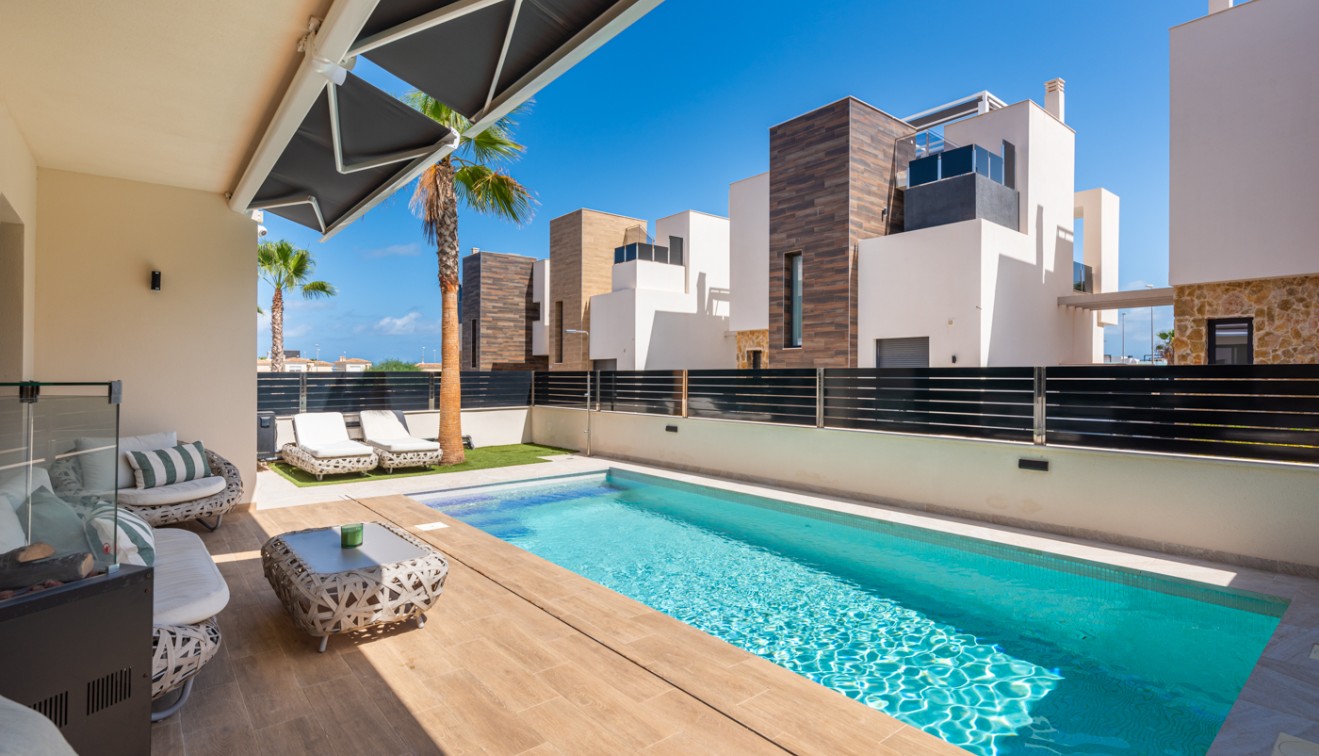 Venta - Chalet - Orihuela costa - Lomas de Cabo Roig