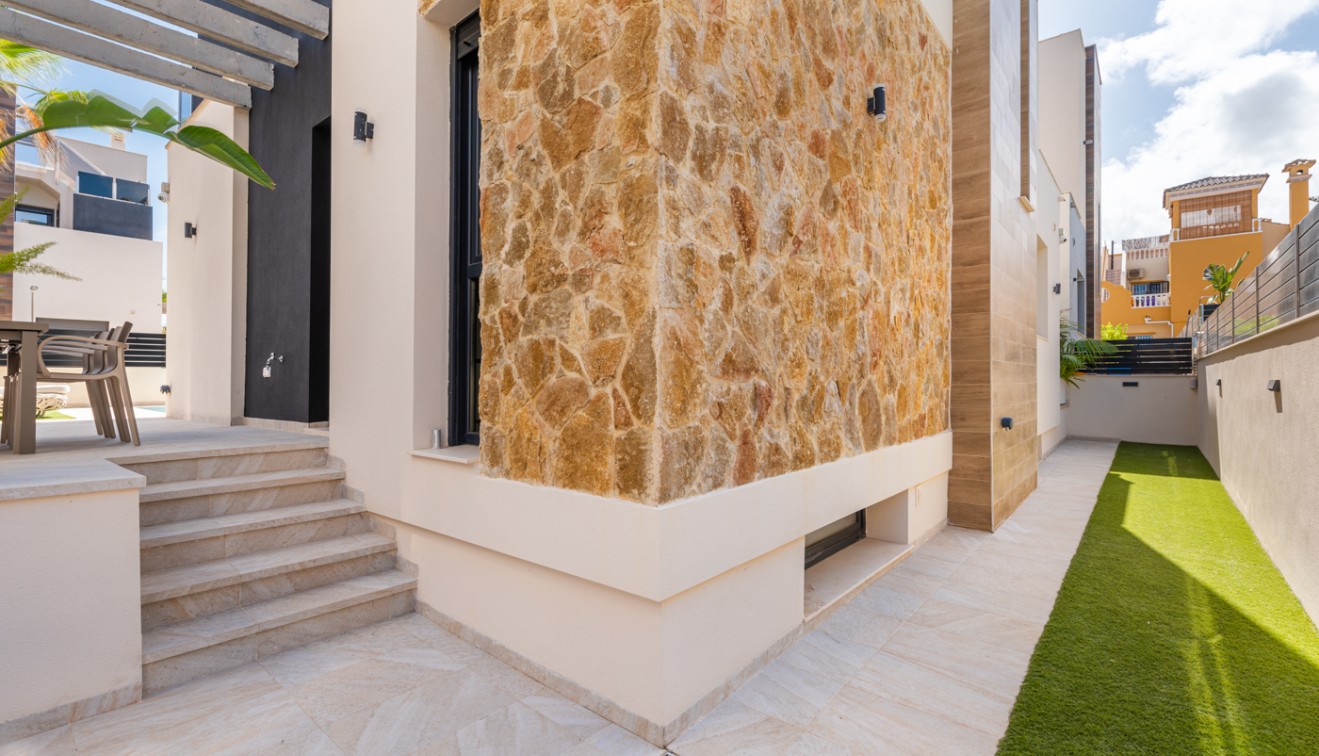 Venta - Chalet - Orihuela costa - Lomas de Cabo Roig