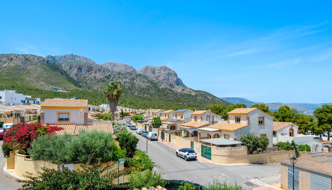 Venta - Chalet - Polop