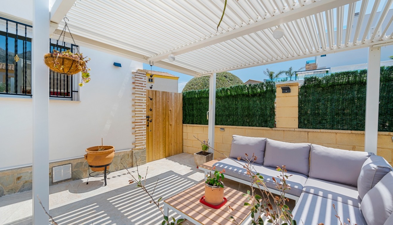 Venta - Chalet - Polop