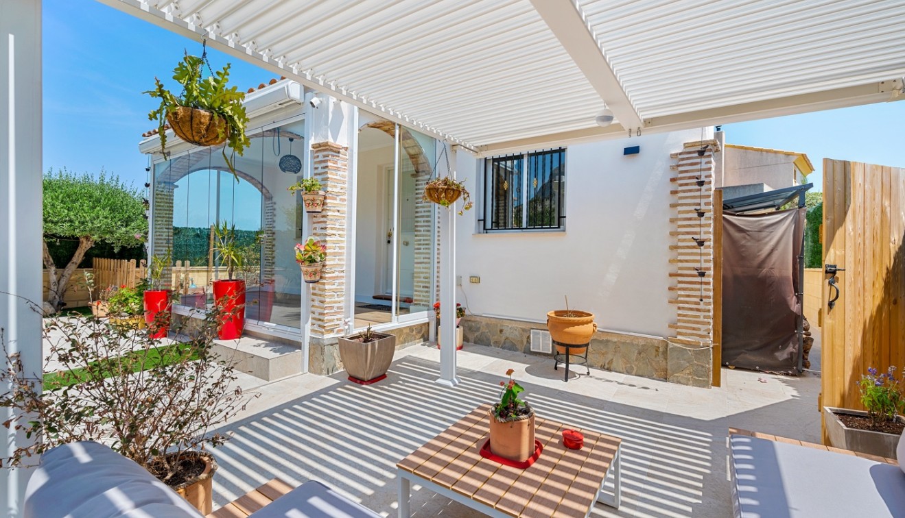 Venta - Chalet - Polop