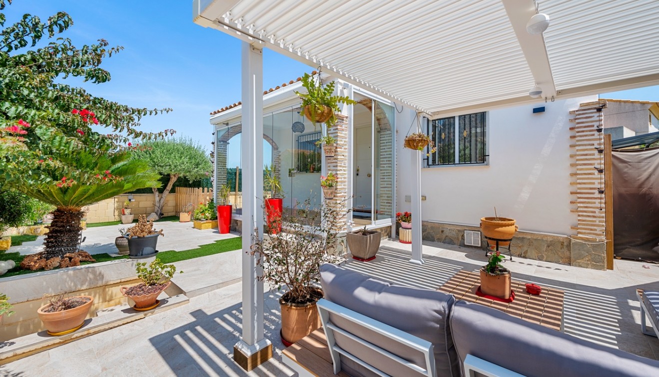 Venta - Chalet - Polop