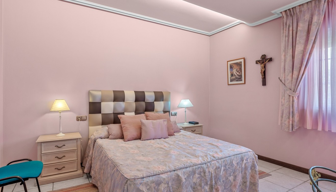 Venta - Chalet - Torrevieja - La Mata