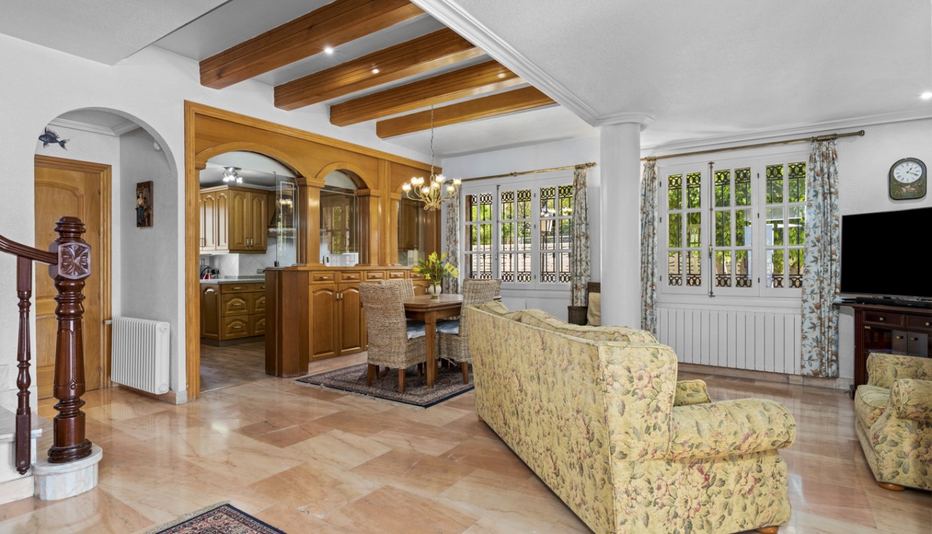 Venta - Chalet - Torrevieja