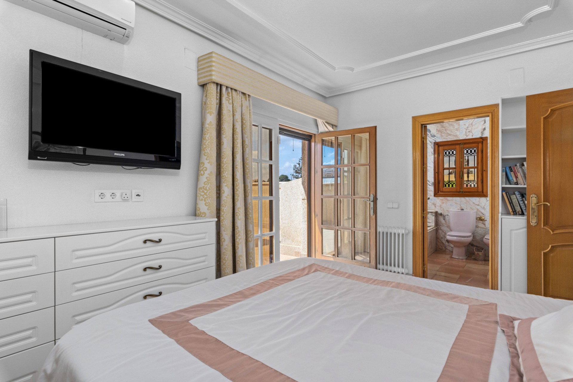 Venta - Chalet - Torrevieja