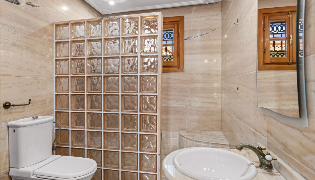 Venta - Chalet - Torrevieja