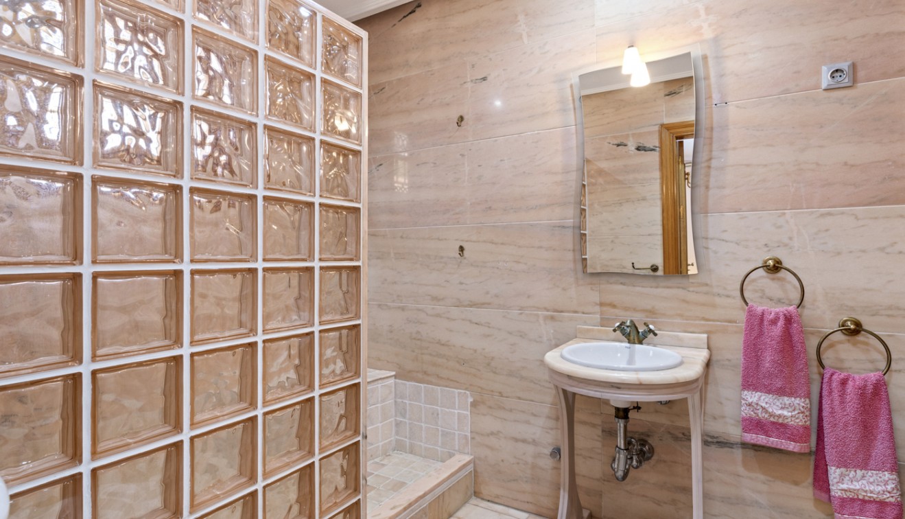 Venta - Chalet - Torrevieja