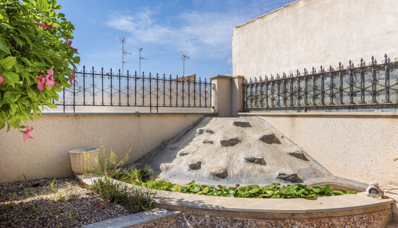 Venta - Chalet - Torrevieja