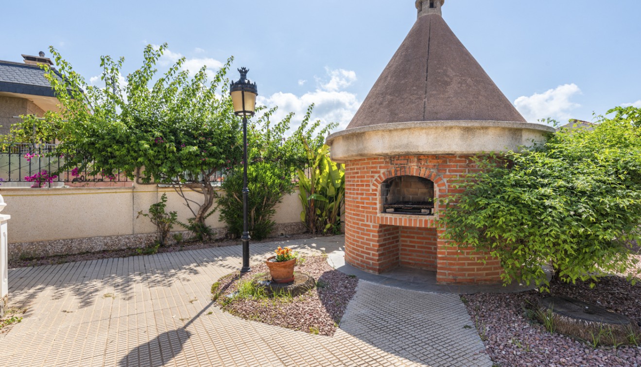 Venta - Chalet - Torrevieja