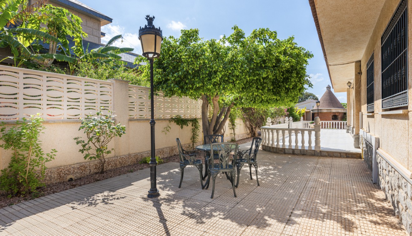 Venta - Chalet - Torrevieja