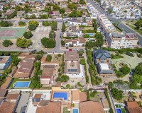 Venta - Chalet - Torrevieja