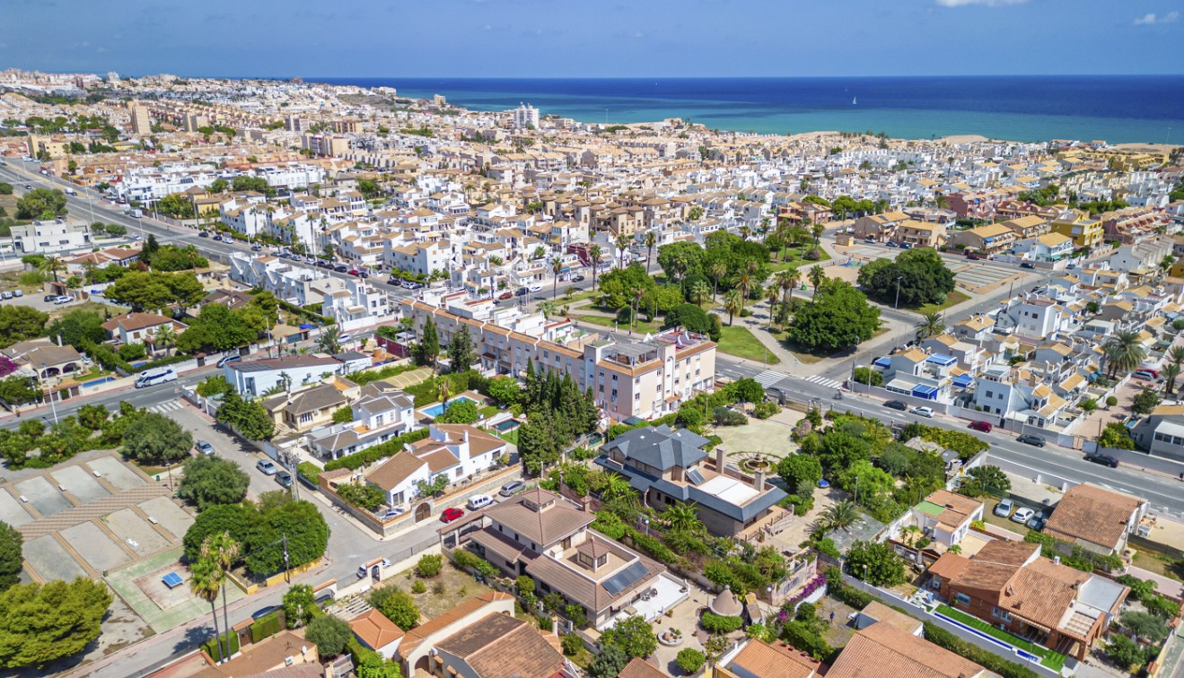 Venta - Chalet - Torrevieja