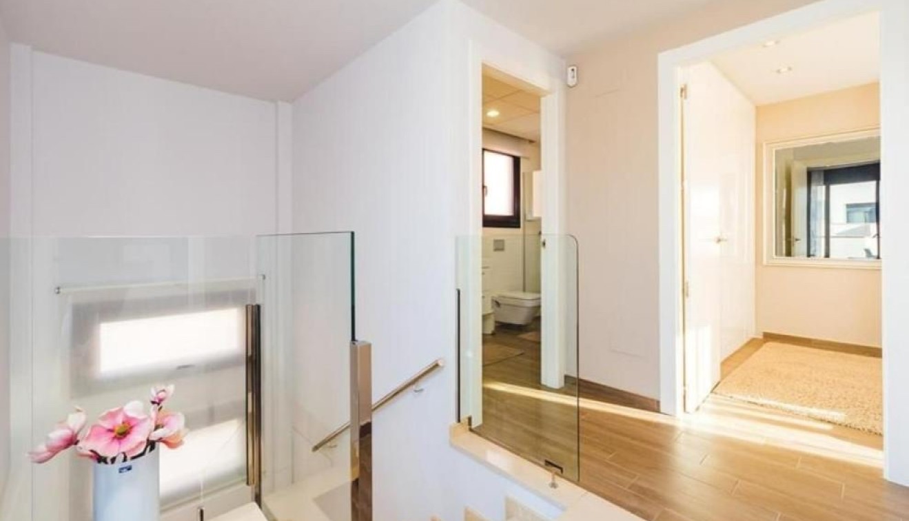 Venta - Chalet - Torrevieja