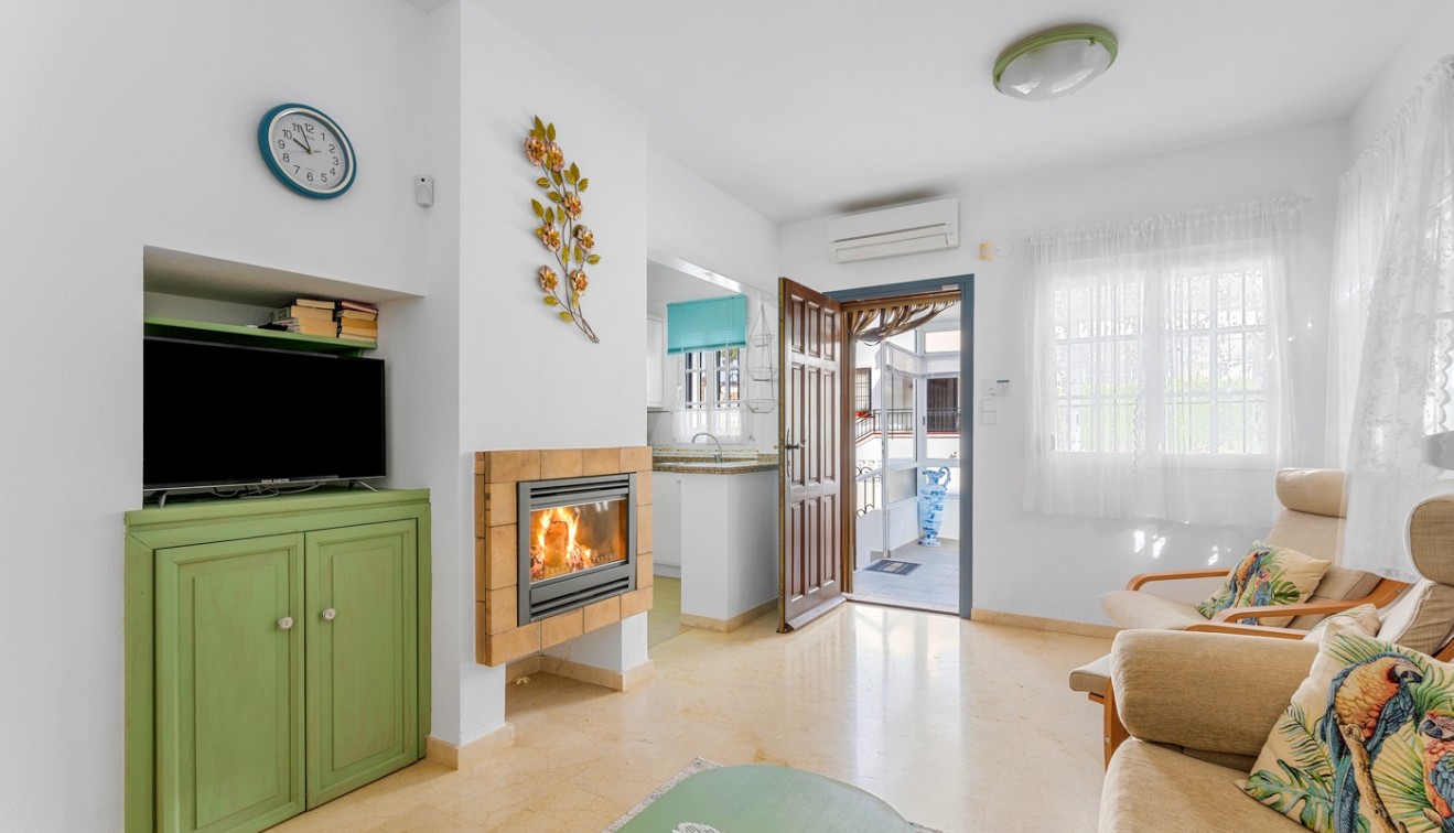 Venta - Cuatro - Orihuela costa - Playa Flamenca