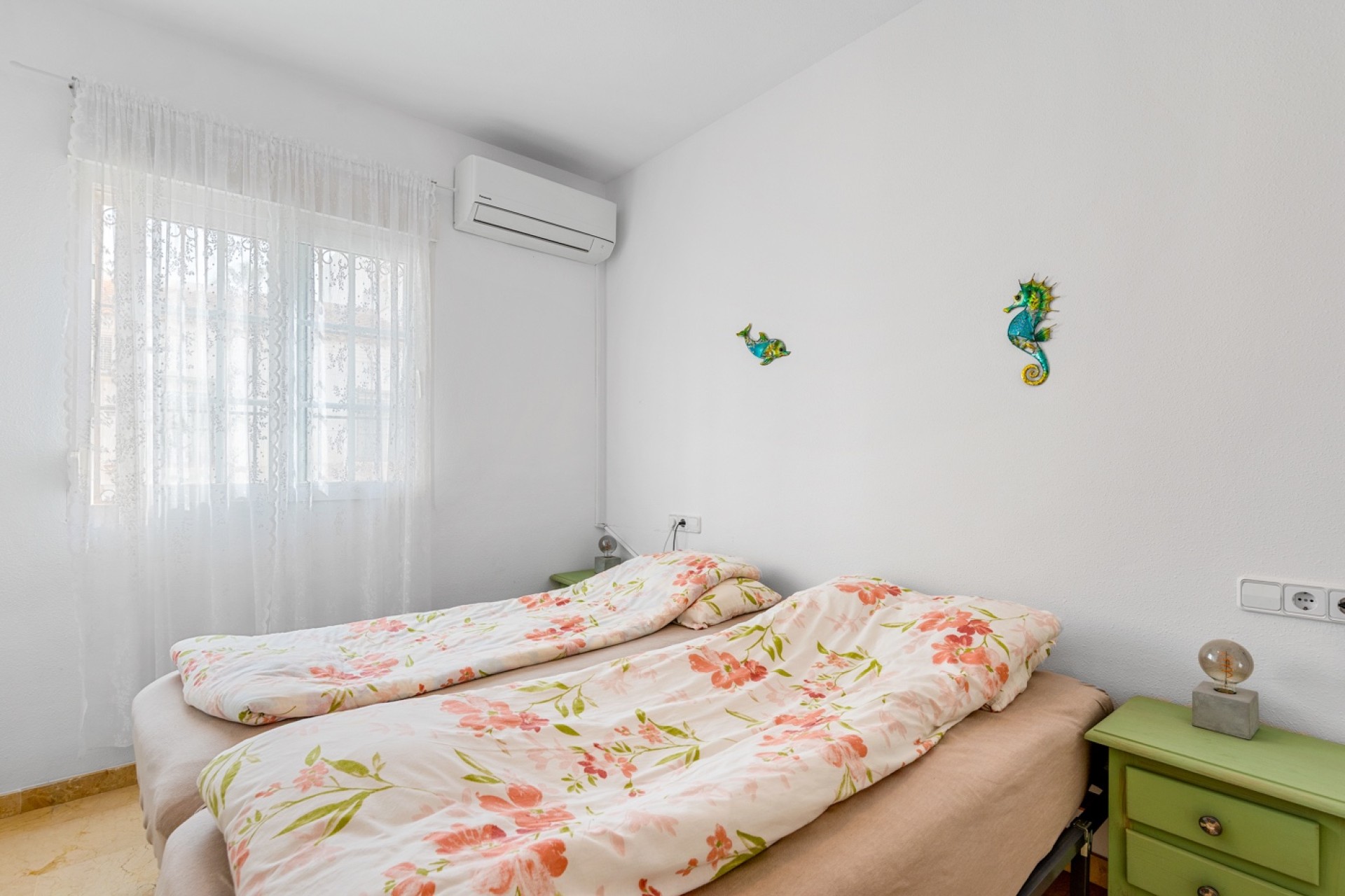 Venta - Cuatro - Orihuela costa - Playa Flamenca