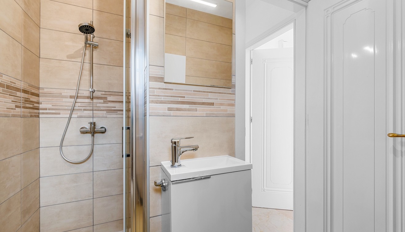 Venta - Cuatro - Orihuela costa - Playa Flamenca