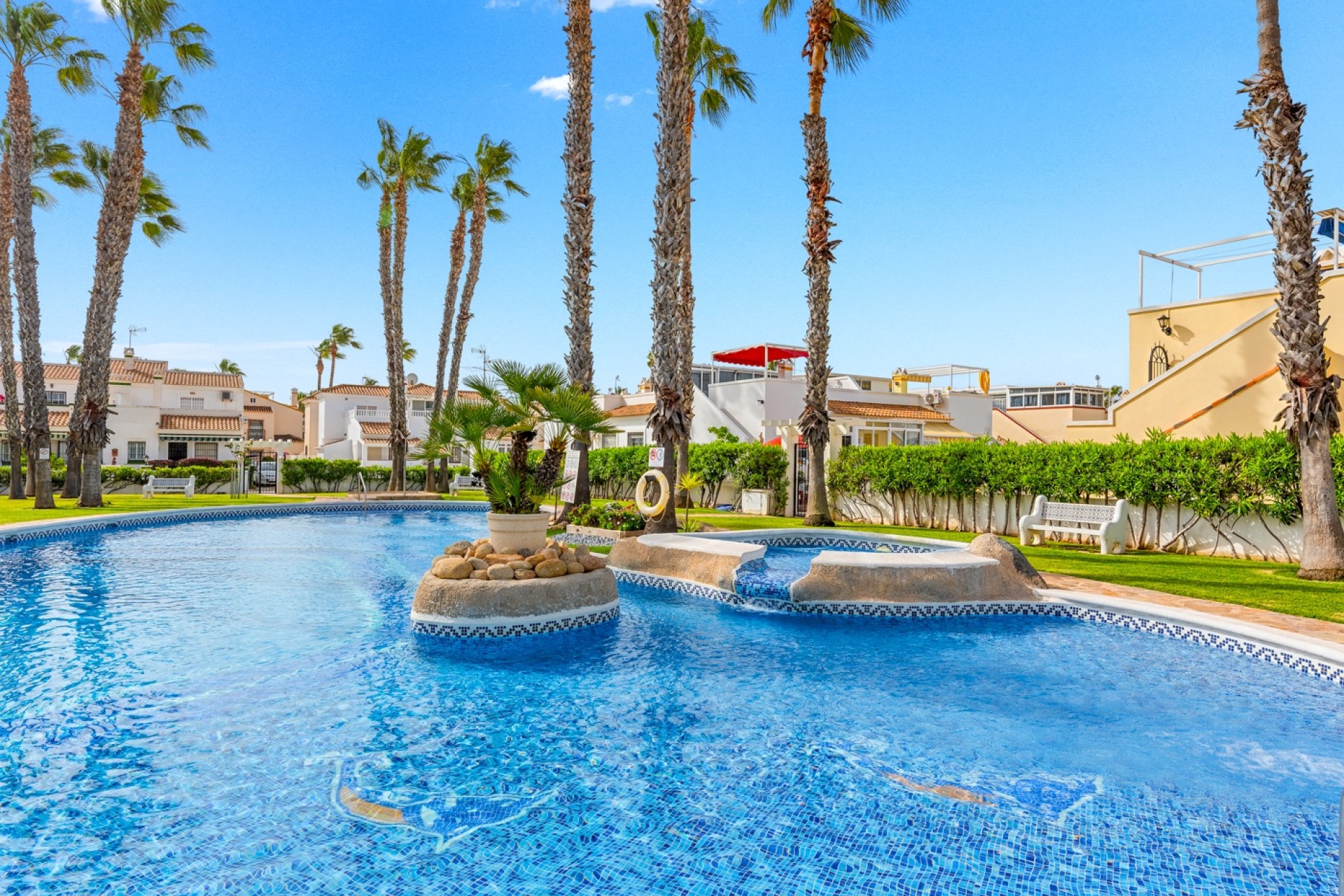 Venta - Cuatro - Orihuela costa - Playa Flamenca