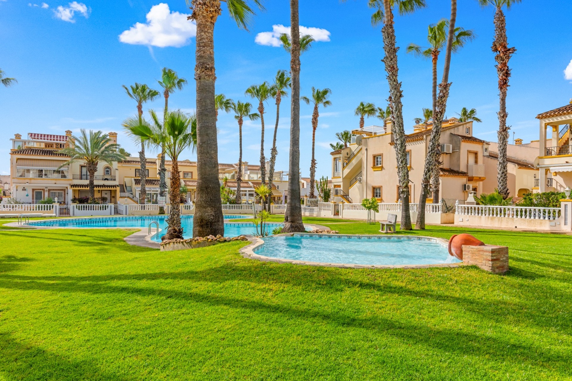 Venta - Cuatro - Orihuela costa - Playa Flamenca