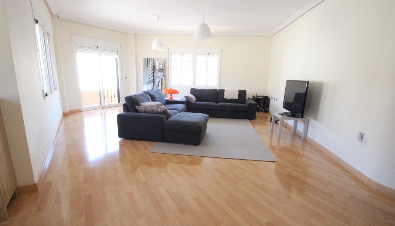 Venta - Piso - Los Montesinos