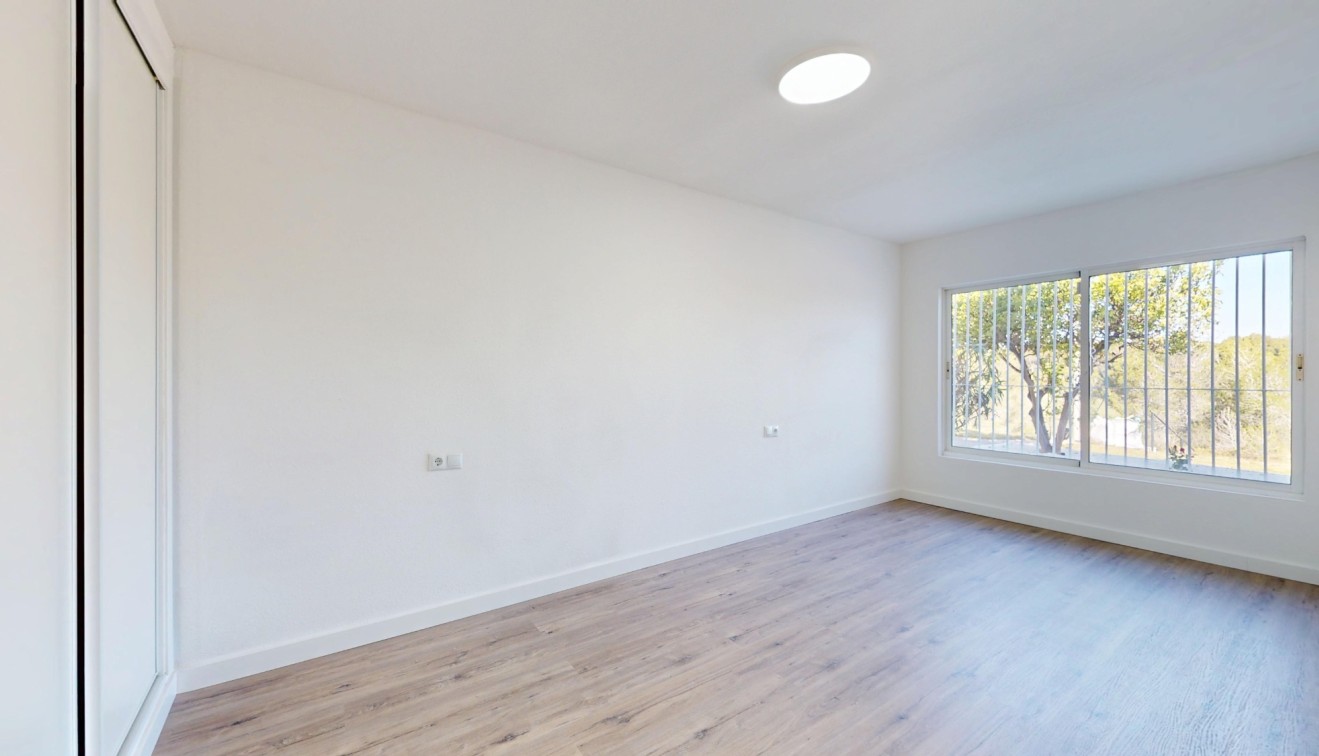 Vente - Bungalow - Orihuela costa - Villamartín